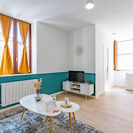 La Vie Est Belle Appartement Oyonnax Buitenkant foto